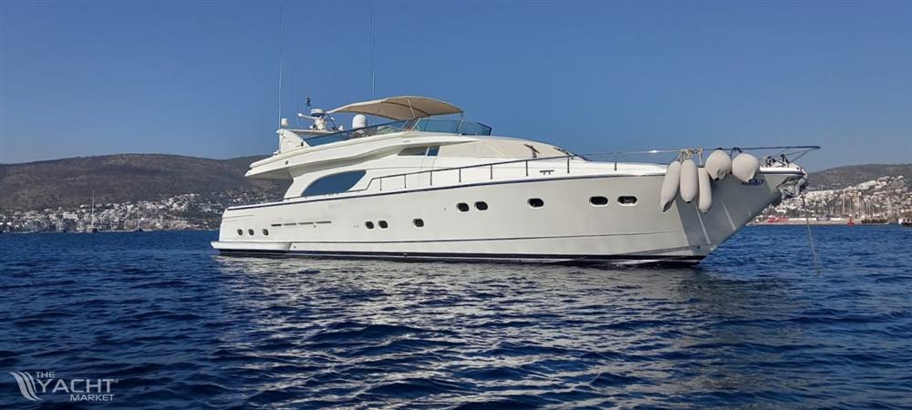 Ferretti 80