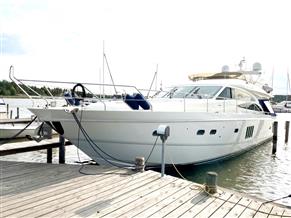 Princess 67 Fly