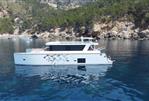 Catamaran Ocean Beast 65