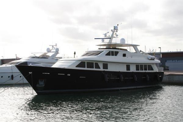 Benetti SD 95