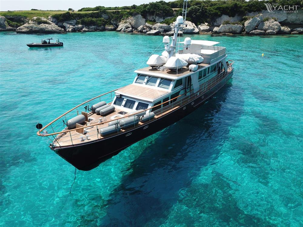 CHANTIER DE L&#39;ESTEREL Custom - TEMPEST WS - Chantier de l&#39;Esterel