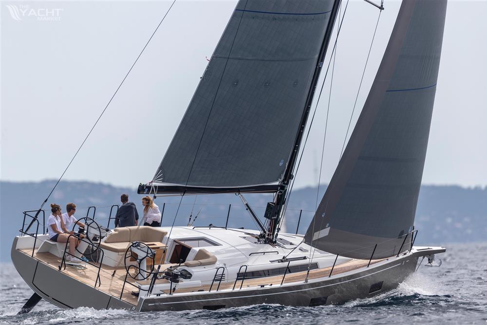 Beneteau First 44