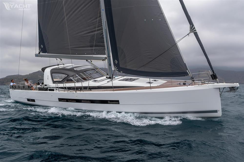 Jeanneau 55 Yacht - Sailing
