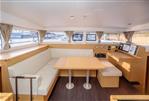 Lagoon Catamarans 400 S2