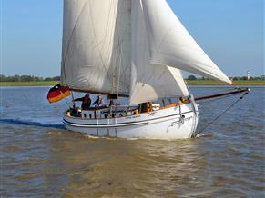 Johann-Junge- Design / Bültjer Werft, Ditzum/Ems Gaff sailing cutter with centreboard and auxiliary engine / "Royal service vehicle" / sailing cutter