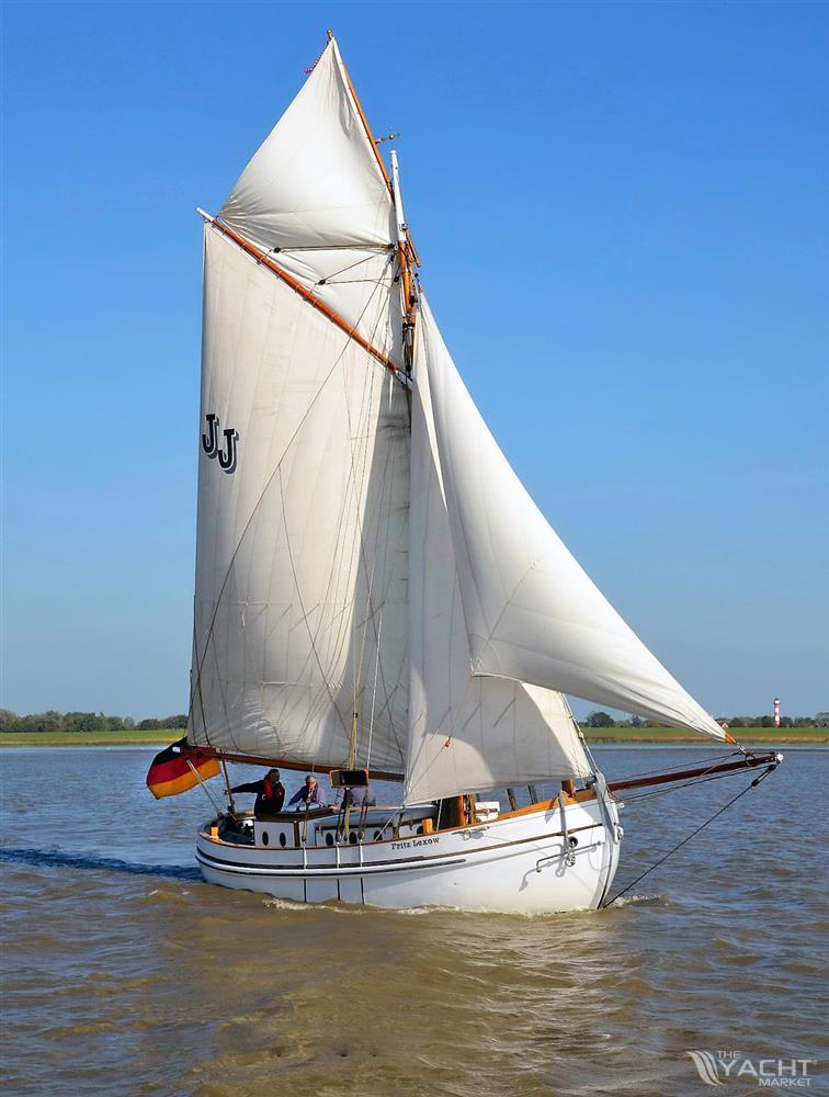 Johann-Junge- Design / B&#252;ltjer Werft, Ditzum/Ems Gaff sailing cutter with centreboard and auxiliary engine / &quot;Royal service vehicle&quot; / sailing cutter