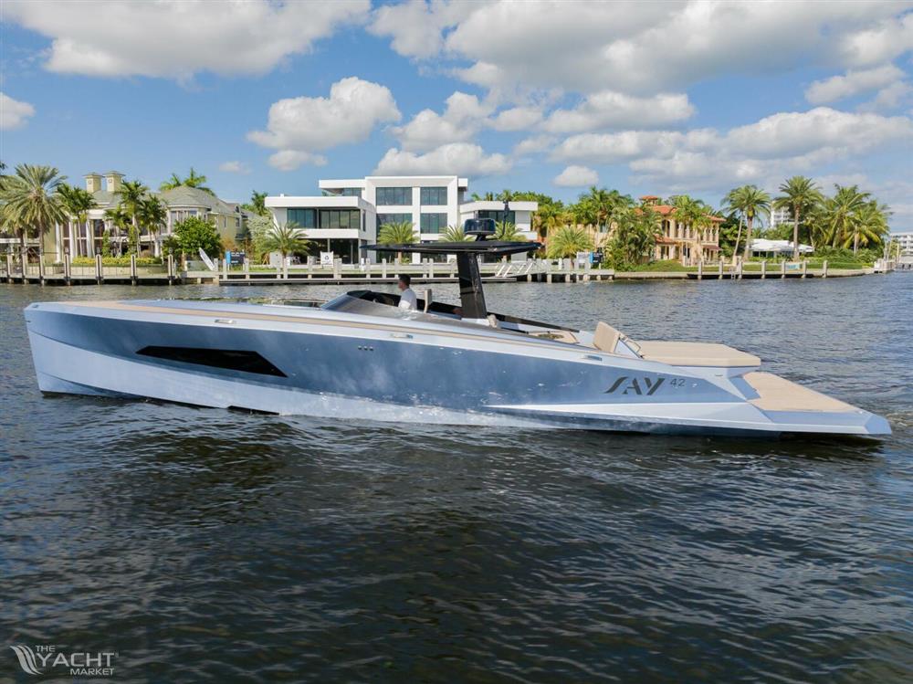 SAY Carbon Yachts 42