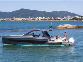 Schaefer Yachts V44