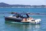Schaefer Yachts V44