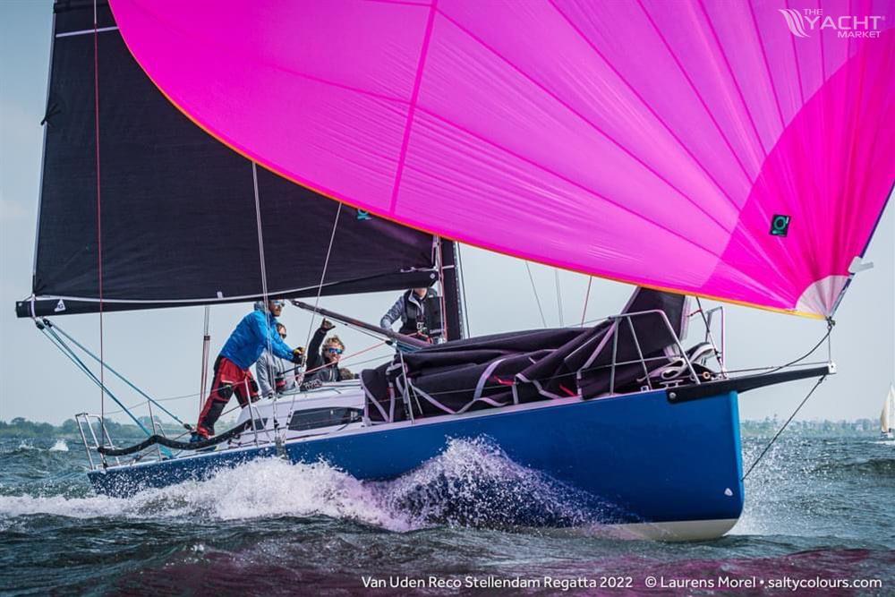 J Boats J/99