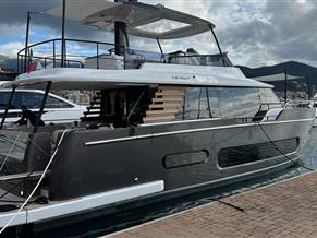 Azimut Magellano 60