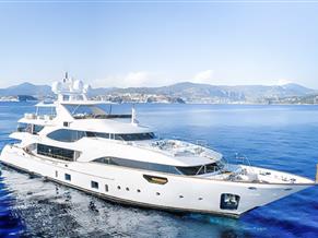 Benetti Crystal 140