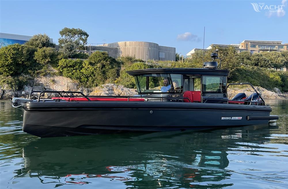 Axopar Brabus Shadow 500 Cabin - Axopar Brabus Shadow 500