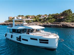 Beneteau Grand Trawler 62
