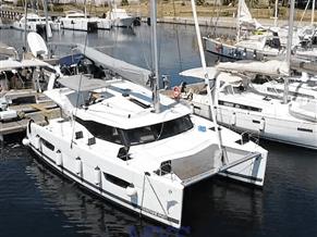 Fountaine Pajot Lucia 40