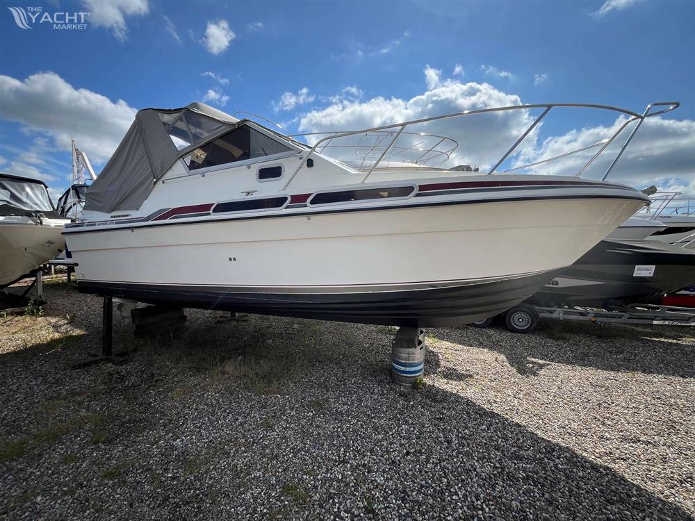 Fairline Carrera 24