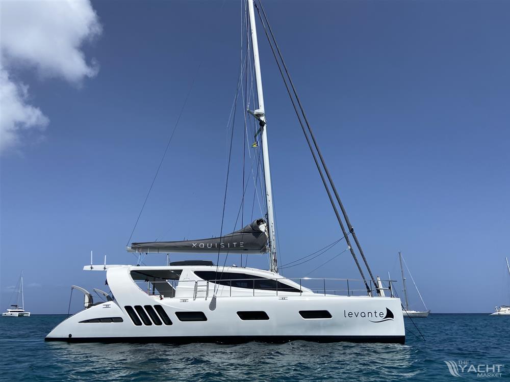 XQUISITE YACHTS X5 PLUS