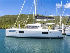 Lagoon 42