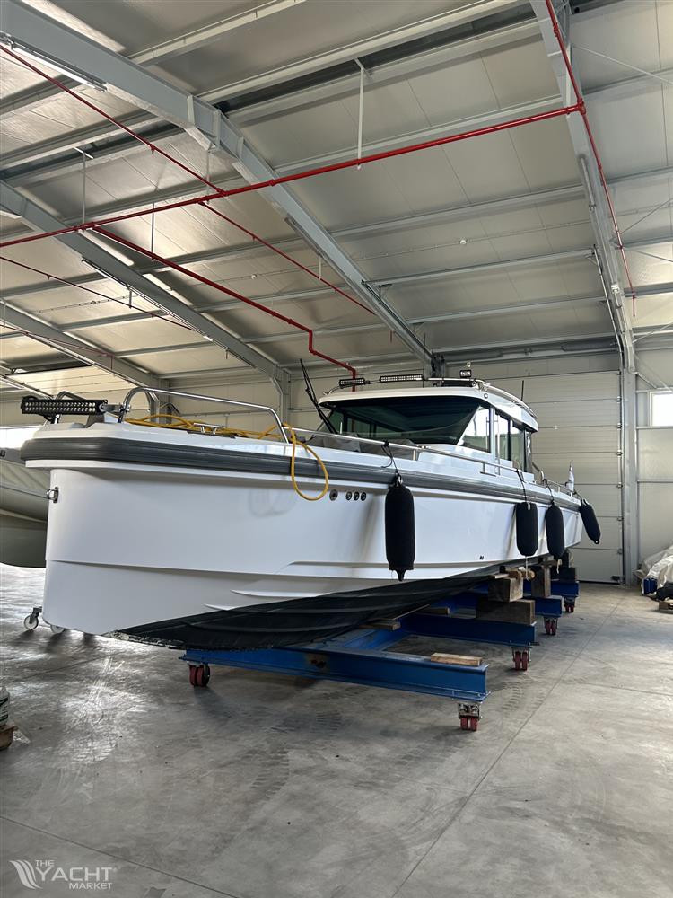 Axopar Axopar 37 Sport Cabin