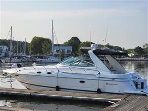 Cruisers Yachts 3870 Express