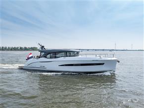 Van den Hoven Voyager 50