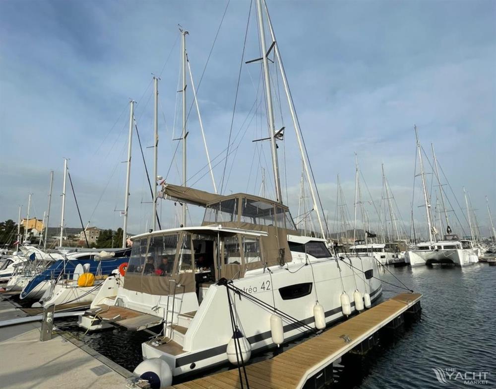 Fountaine Pajot Astrea 42