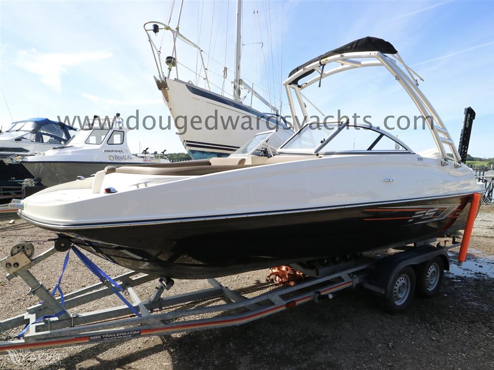 Bayliner 190 Deckboat