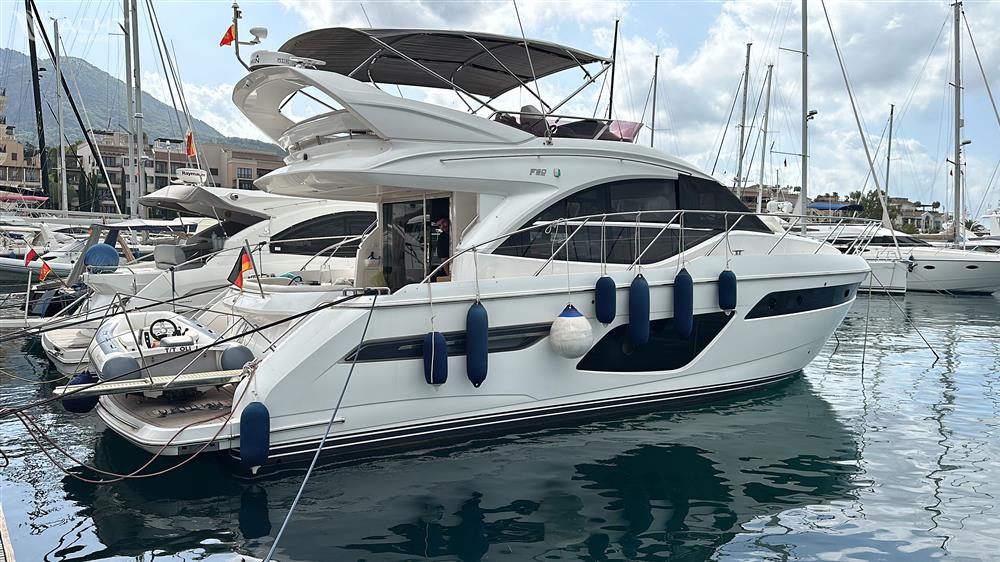 Princess Yachts F50