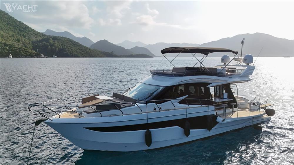 Galeon 500 Fly