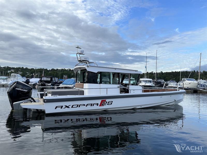 Axopar (FI) Axopar 28 Aft Cabin