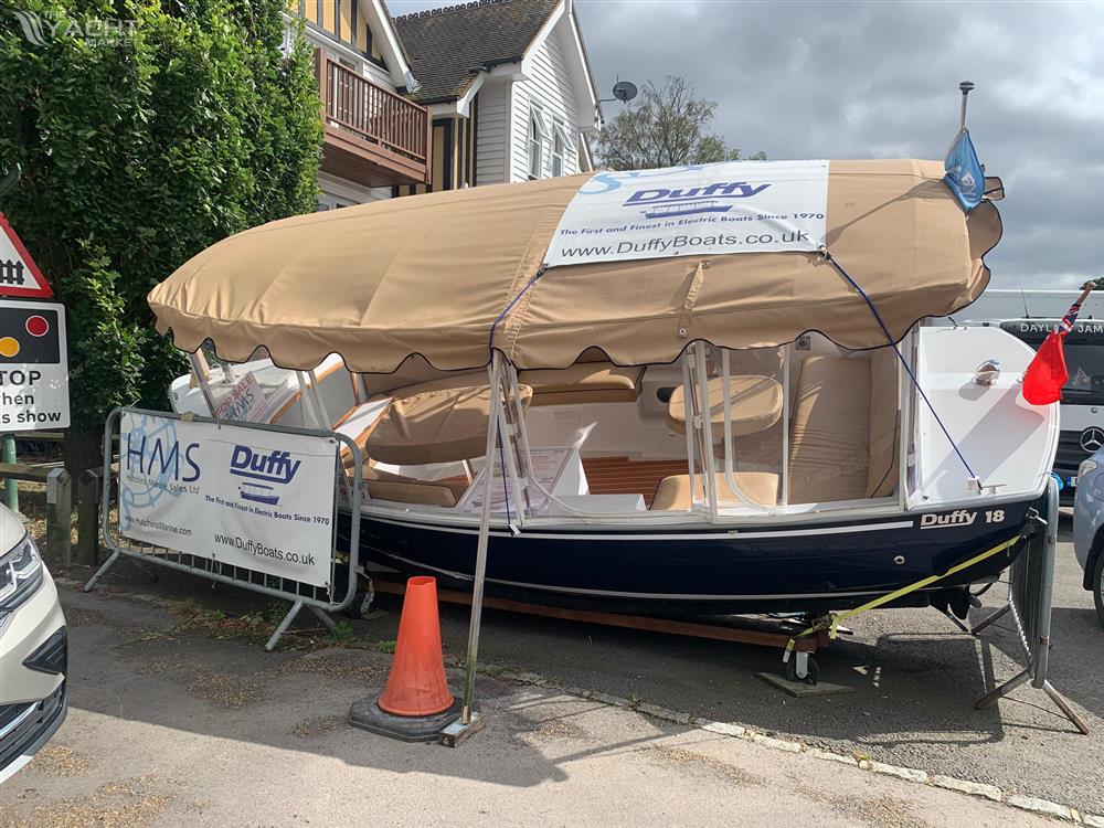 Duffy Snug Harbor 18