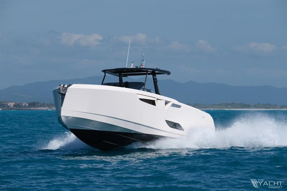 Cayman Yachts 400 WA