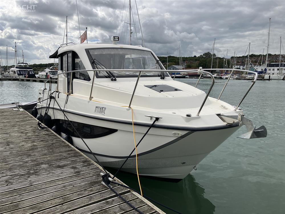 Quicksilver 855 Weekend