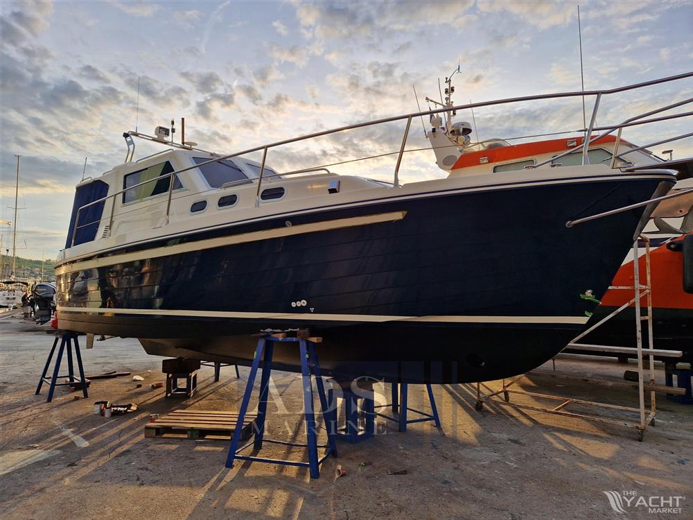 Adria Vektor 1002 - adria-vektor-1002