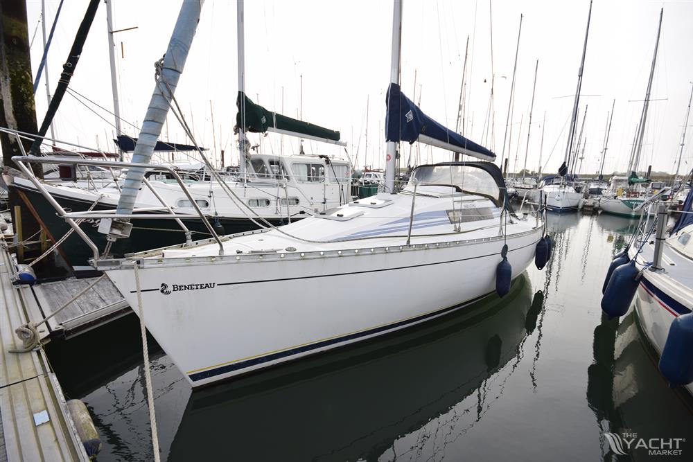 Beneteau First 285