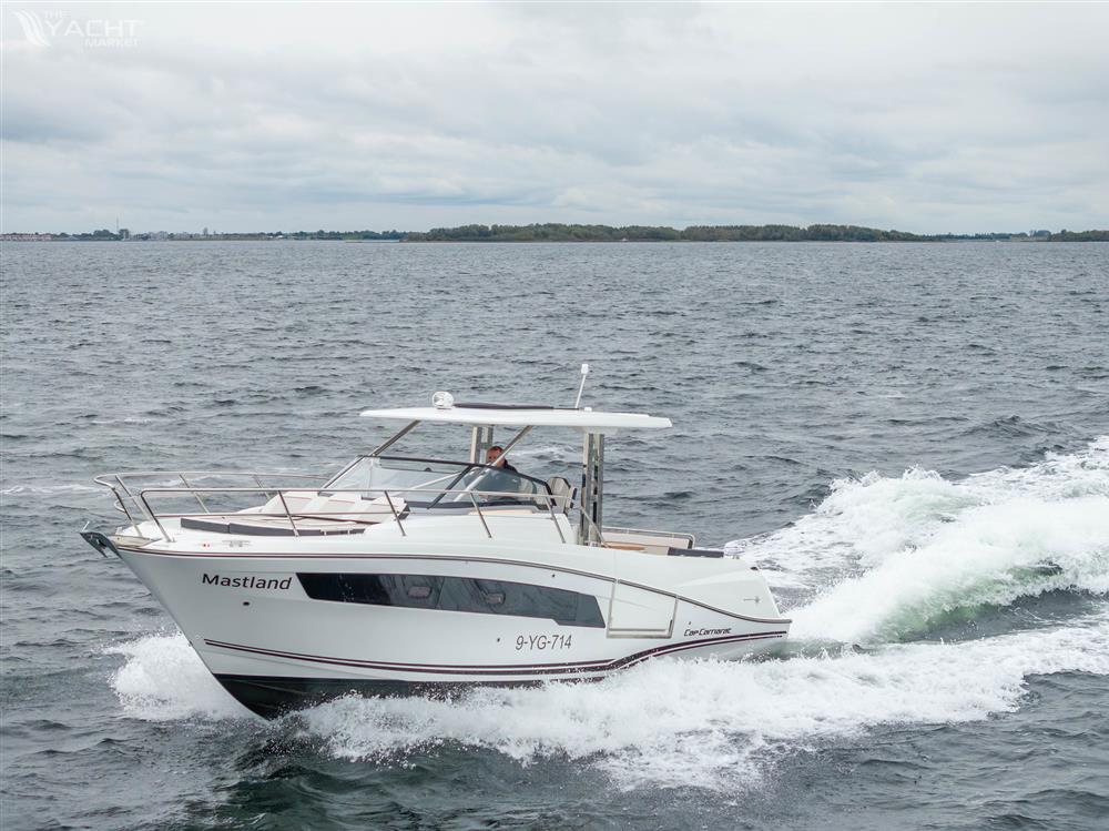 Jeanneau Cap Camarat 10.5 WA S2