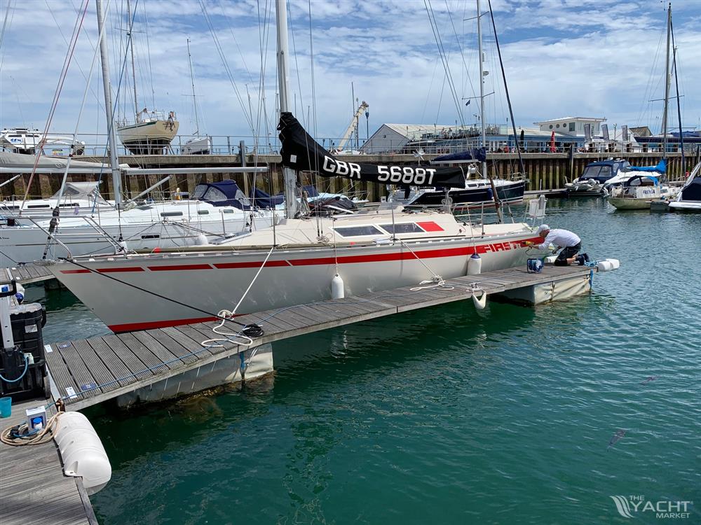 Beneteau First 32