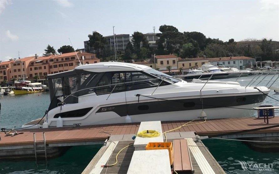 BAVARIA S 33 HT - 2017