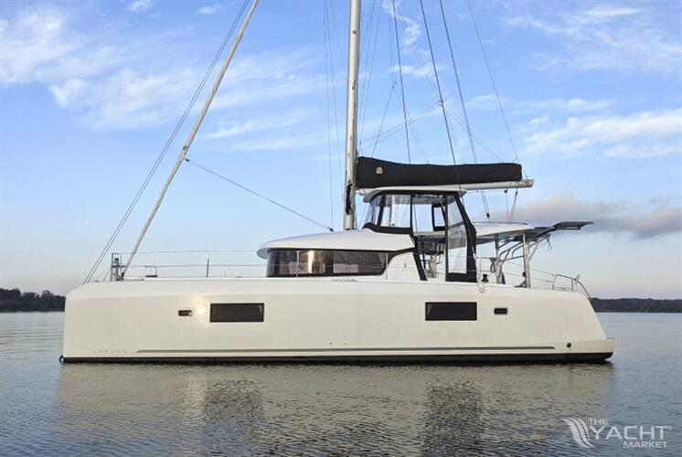 Lagoon 42 - Lagoon 42 - Port View