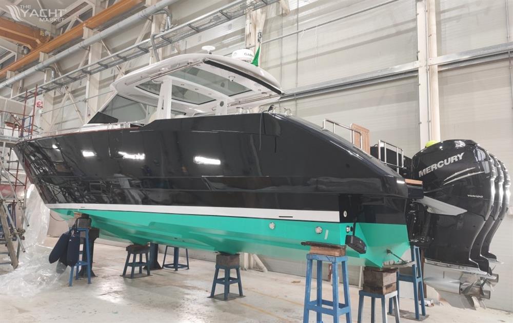 AUSTIN PARKER IBIZA 44&#39;