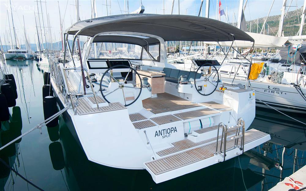 BENETEAU OCEANIS 55