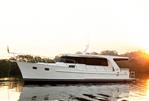 - Integrity Trawlers 440Sedan