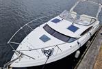 - Regal Commodore 3060 DIESEL