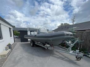 - Adventure V-650 inkl. trailer