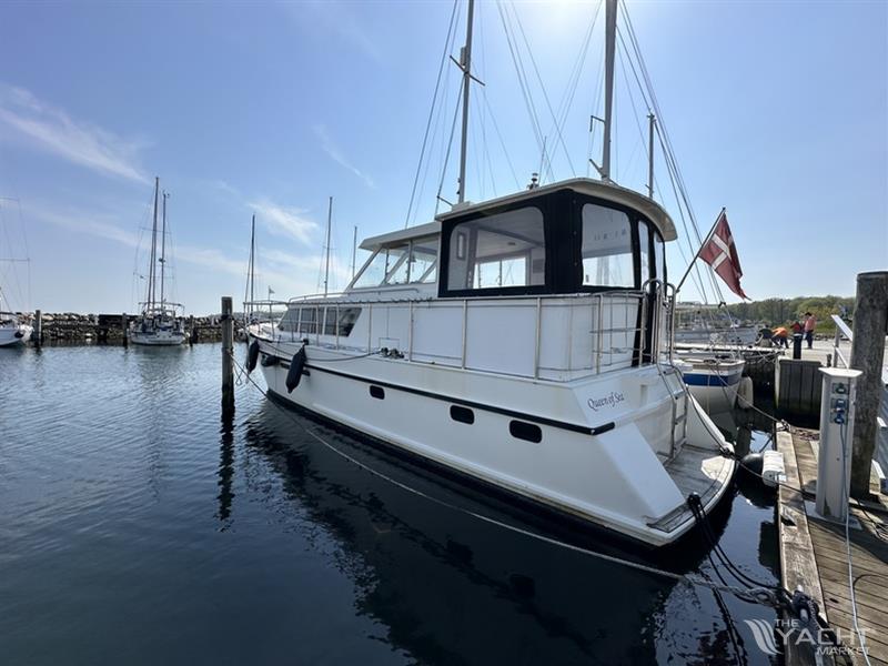 - Van der Valk 49 Royal Cruiser