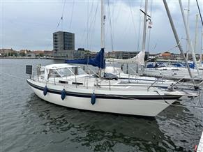 - Finnsailer 34
