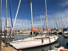 Jeanneau Gin Fizz 37 Ketch