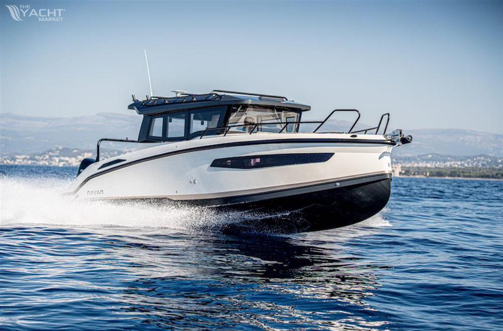 Navan C30 - Navan C30 2025 boat cruising on open water, showcasing sleek design and performance.