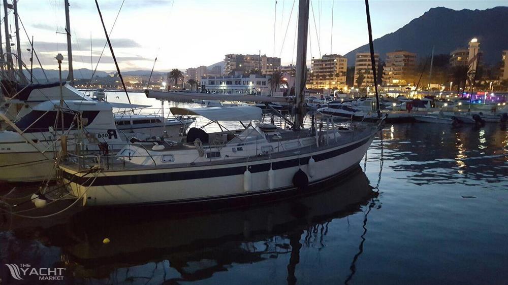 Hallberg Rassy 45 - hallberg-rassy-45-ocean-sailing-yacht.jpg