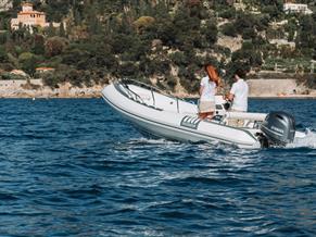 Novurania Deluxe 550